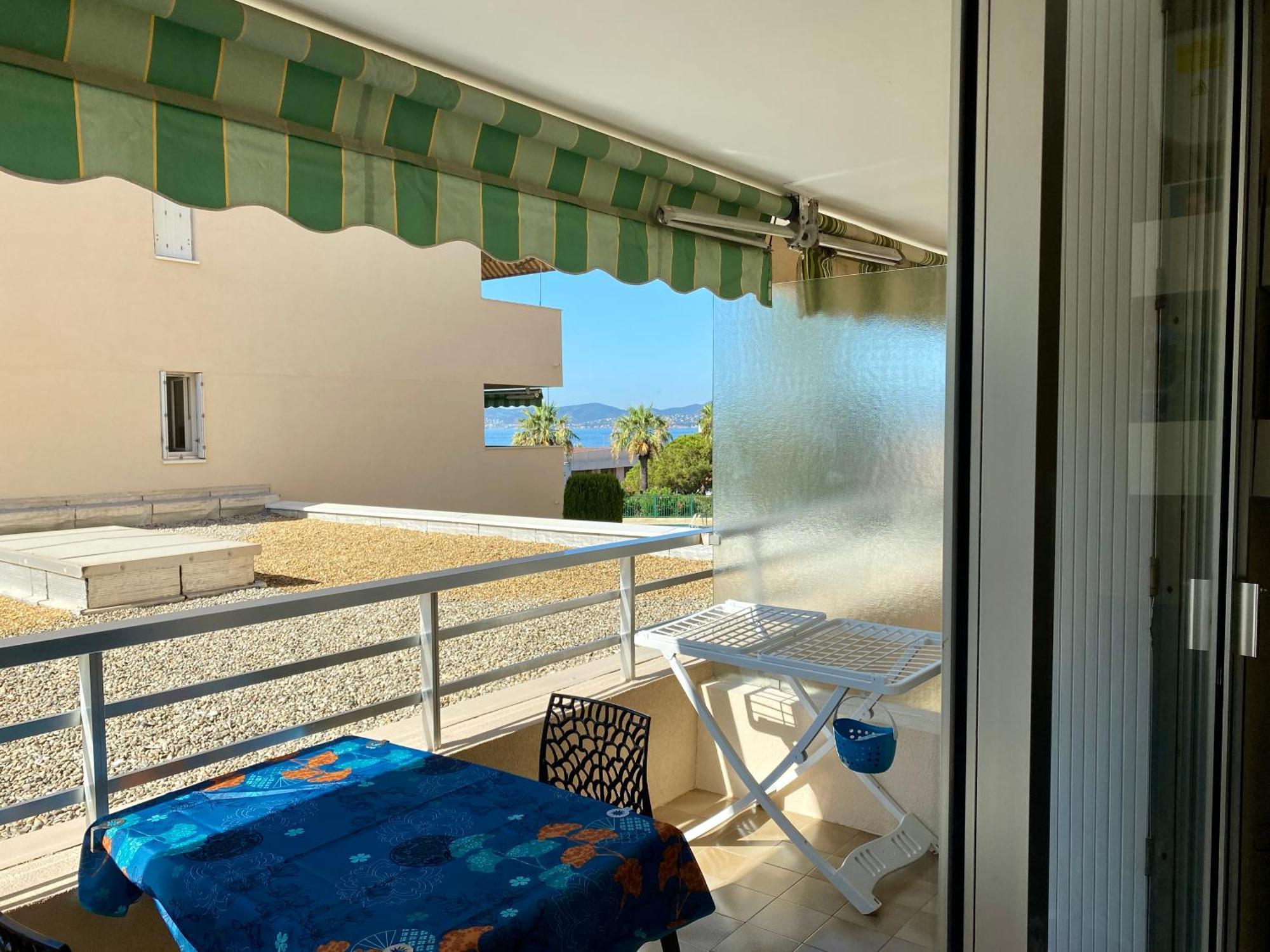 Saint-Raphaël Studio 127, Vue Mer Et Piscine, Port Santa Lucia מראה חיצוני תמונה